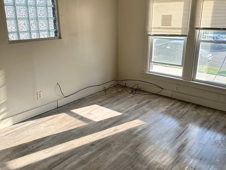 1050 Lakewood St #2 — Photo 9