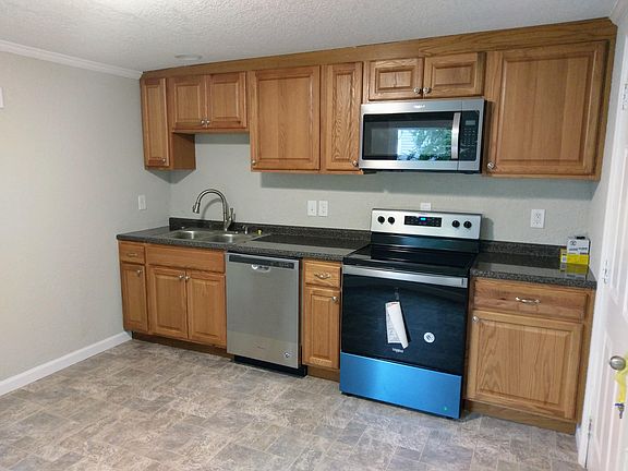 5th image of 542 Dunn Ave