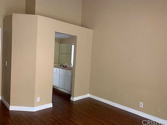 5th image of 28320 Evergreen Ln