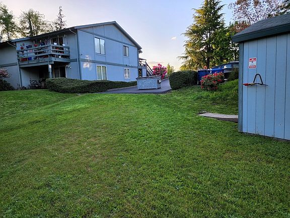 2nd image of 1207 11th Ave SE #C