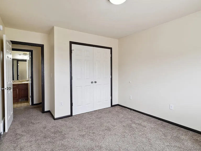 Town Square Townhomes — Photo 35