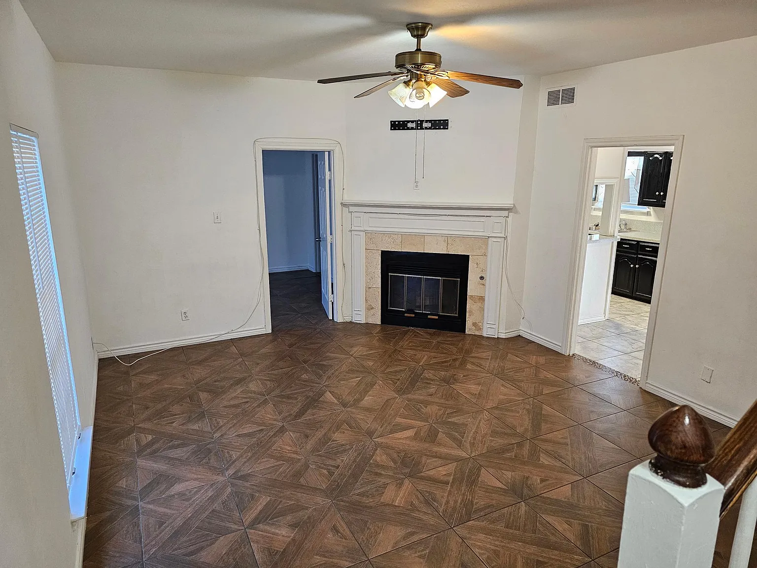 3 bed, 1615 sqft, $2,100 — Photo 1