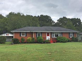 128 New Deal Potts Rd, Cottontown, TN 37048