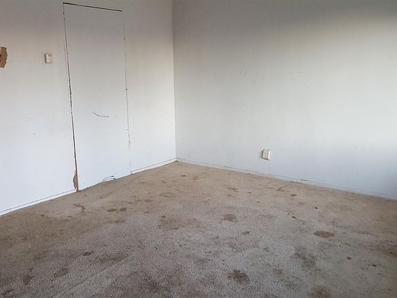 2nd image of 808 Van Zante St