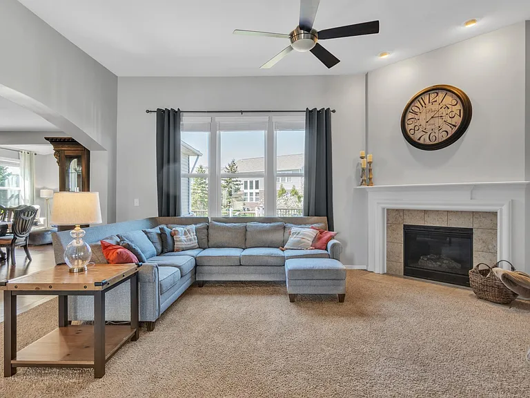 15745 Diamante Dr — Photo 14