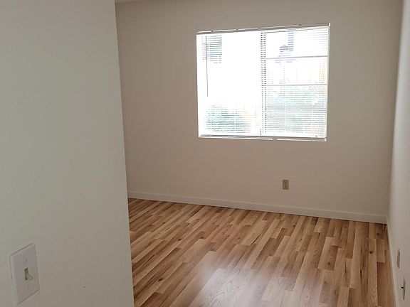 5th image of 1836 17th St