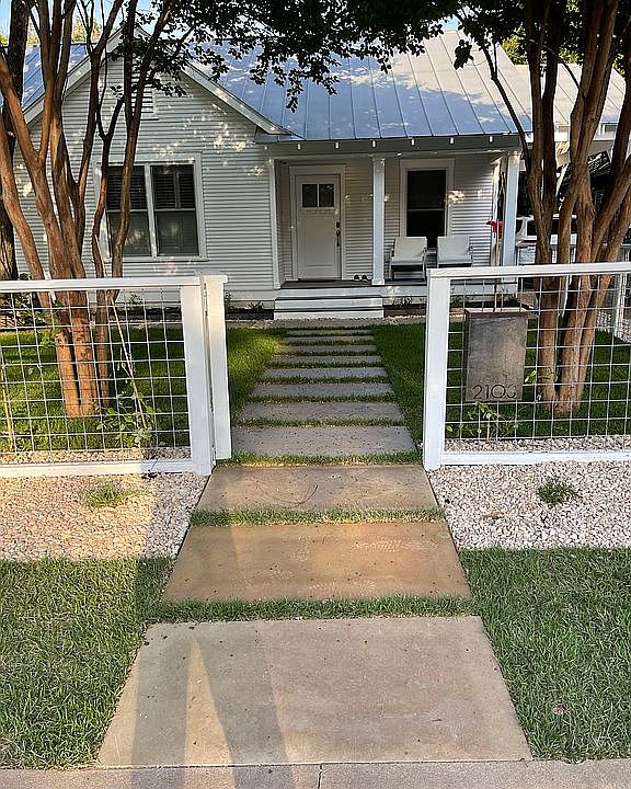 2nd image of 2103 Oxford Ave