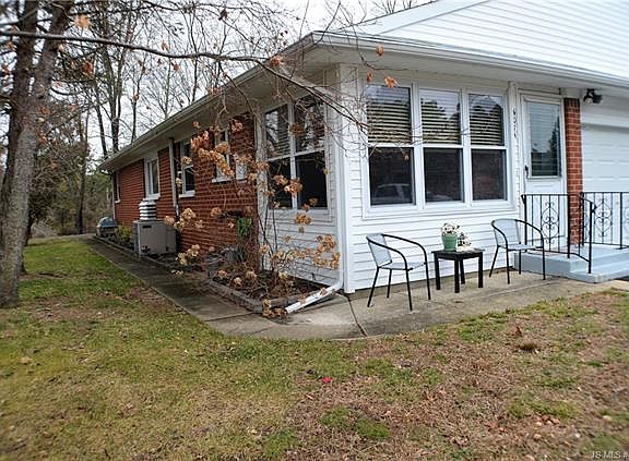 3rd image of 407A Highland Dr