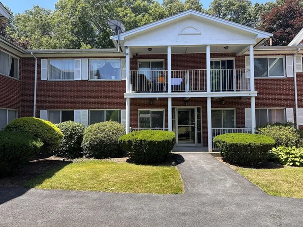 6 Bayberry Dr APT 1, Sharon, MA 02067