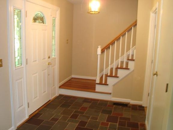 2nd image of 7415 Fourwinds Dr