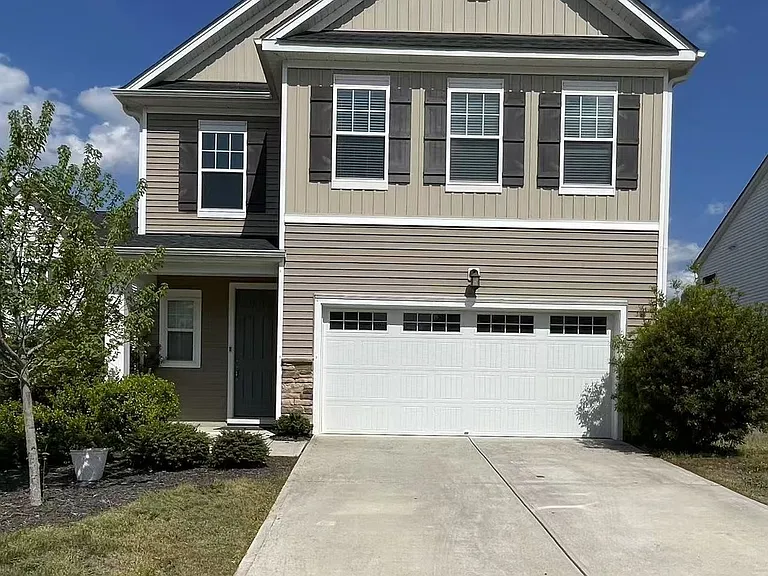 813 Matterhorn Dr — Photo 1