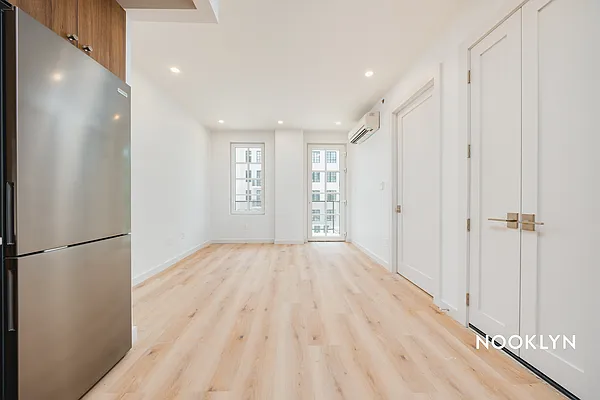 Rented by Nooklyn NYC LLC | media 51