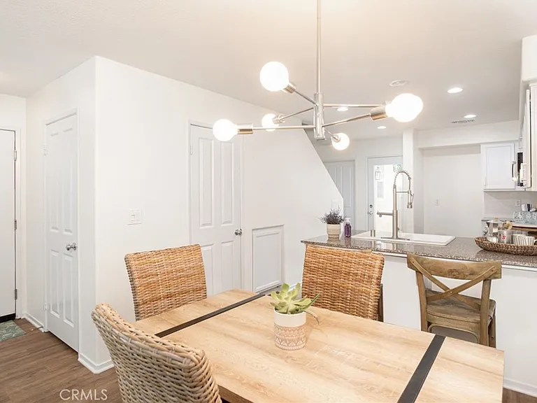 1425 Crown Cir — Photo 36