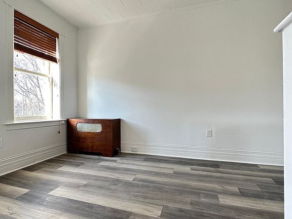 3rd image of 5364 72nd St Floor 2