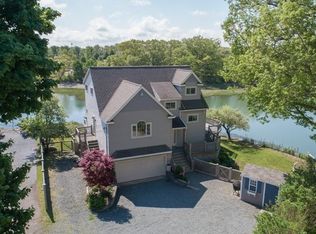 73 Davids Island Rd, Weymouth, MA 02191