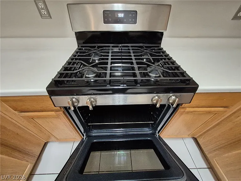 2053 Quarry Ridge St #201 — Photo 19