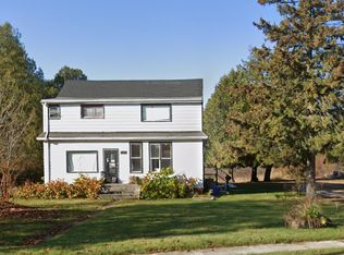 3302 Riverview Dr #1, Two Rivers, WI 54241