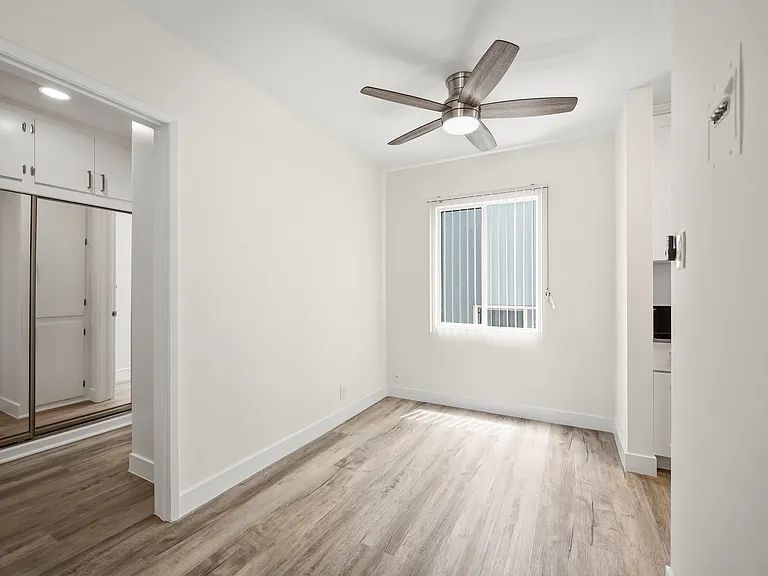 608 San Vicente Blvd — Photo 14