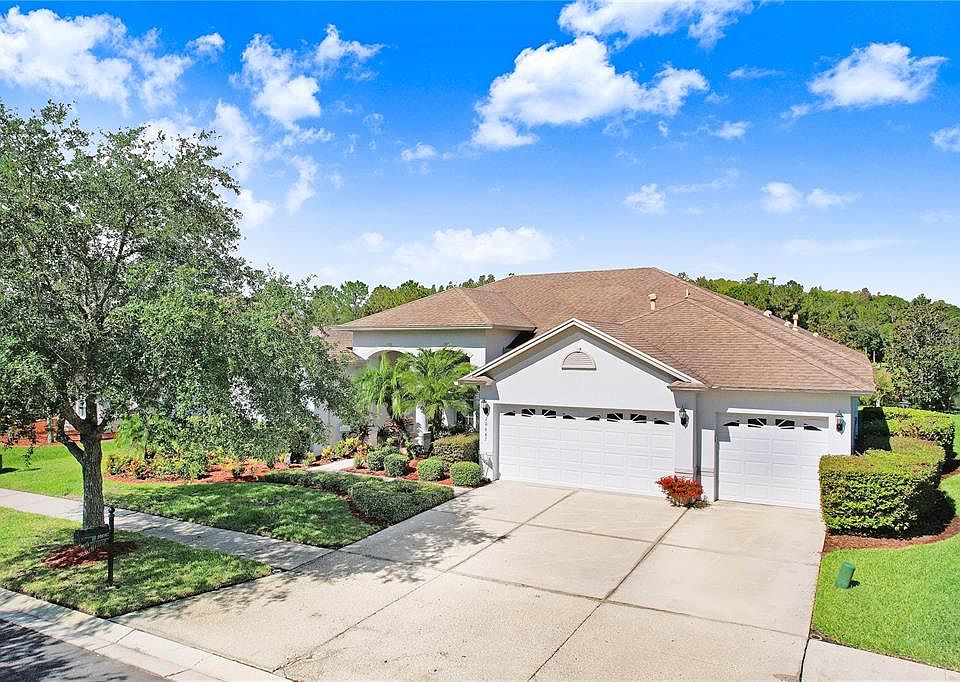 1st image of 20667 LONGLEAF PINE AVENUE