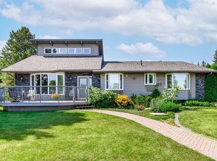 24213 Township Rd #554, Sturgeon County, AB T8T 1X9