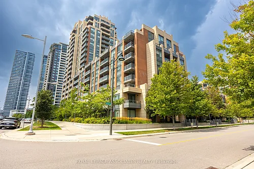 18 Uptown Dr Photo 1