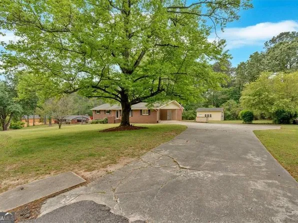 115 Pine Tree Dr, Fayetteville, GA 30214