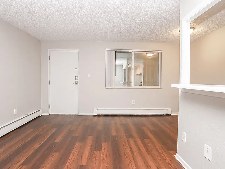 1280 Clayton St. Apartments — Photo 45
