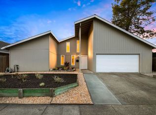 406 Bruce Ave, Rohnert Park, CA 94928