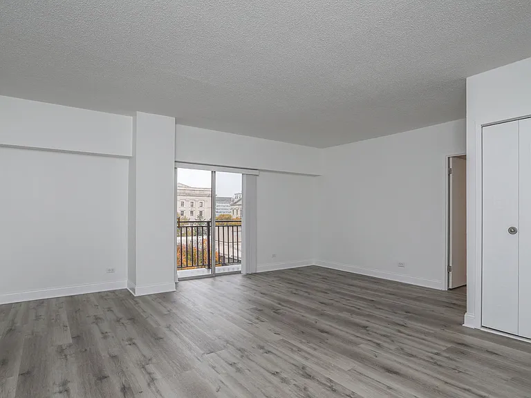 520 S 2nd St — Photo 15