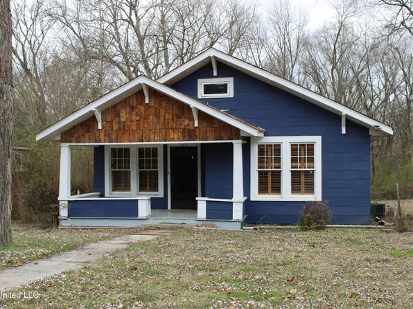 380 Salem Ave, Holly Springs, MS 38635