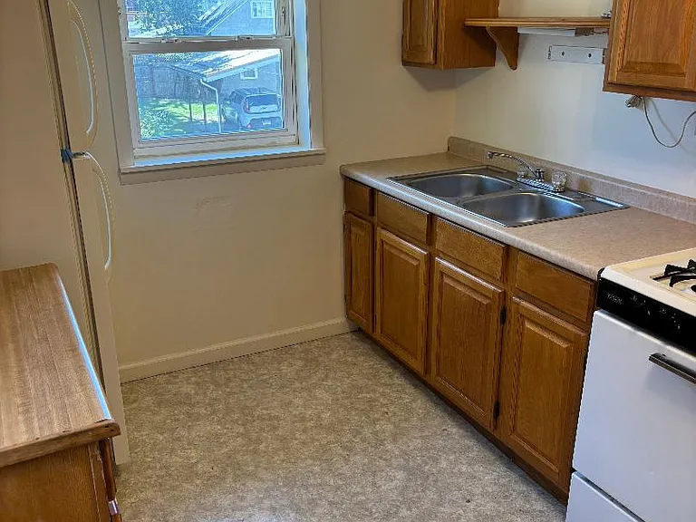 120 W Scribner Ave #120 — Photo 4