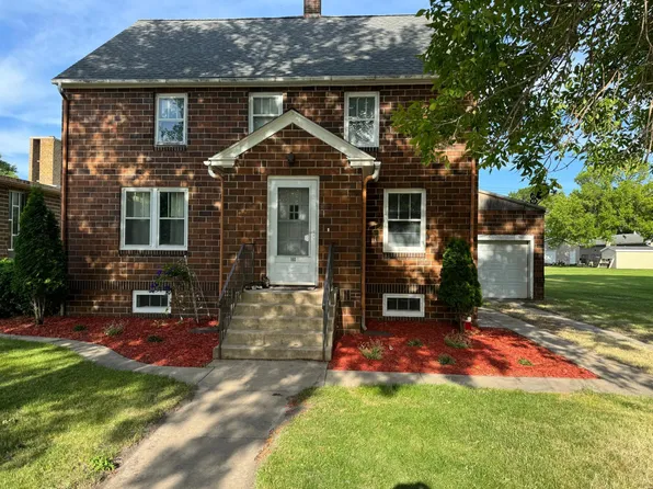 160 Broadway St, Vesta, MN 56292