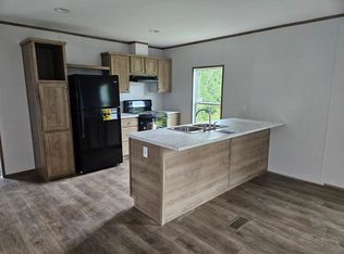 100 Little Rock Rd #100, Newland, NC 28657