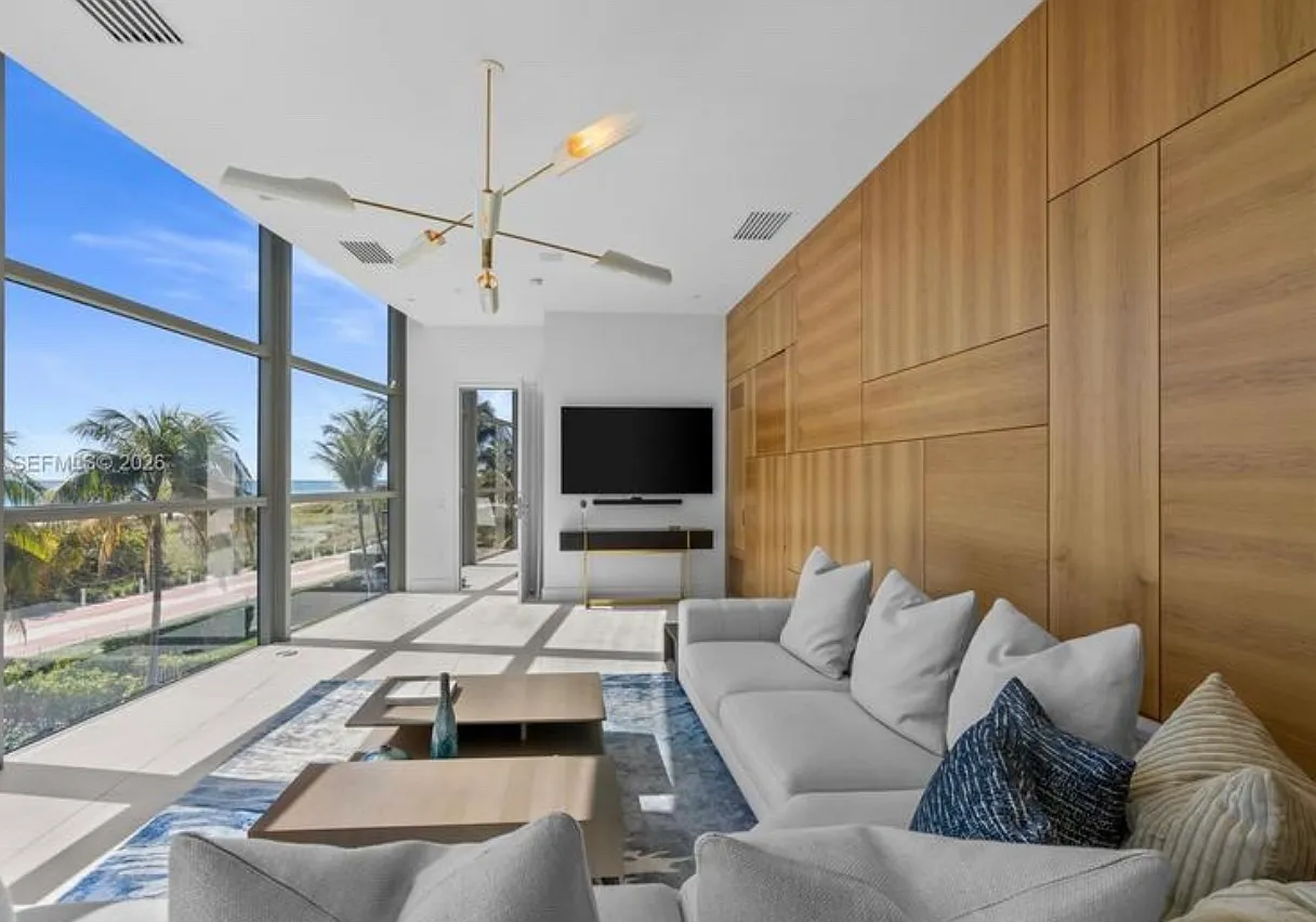 2 bed, 2168 sqft, $27,000 — Photo 3
