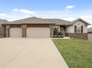 4401 N Toby Ave, Springfield, MO 65803