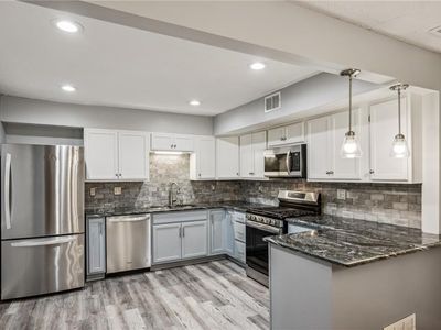 1451 Oakridge Cir, Decatur, GA, 30033