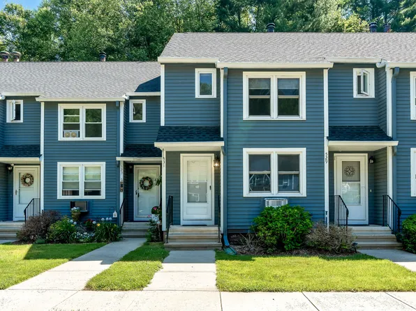 531 Greens Loop #531, Cheshire, CT 06410
