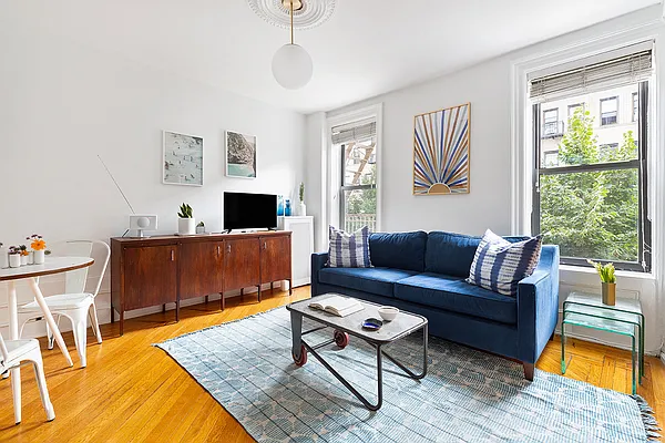 Sold by Compass | media 1