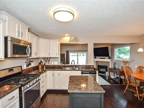 4th image of 3834 Dartford Ln