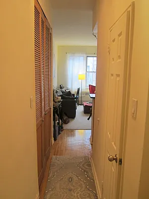 Rented by Chartwell Manhattan Realty | media 3