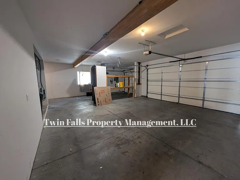 768 Sun Peak Way — Photo 30