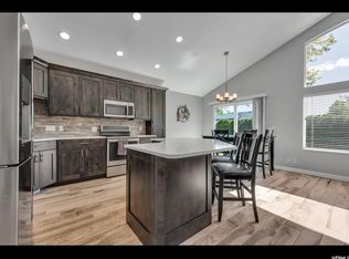 1213 W Lucky Cv, West Jordan, UT 84084