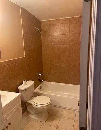 2nd image of 187 E 10th St
