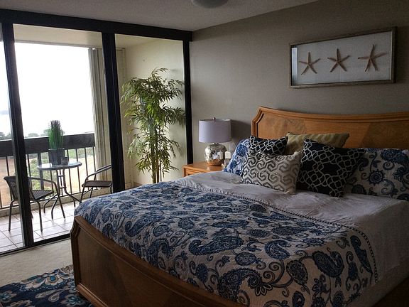 3rd image of 2000 Presidential Way APT 1802