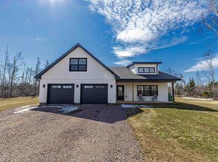 304 Osprey Pl, Charlotte Parish, PE C1E2V8