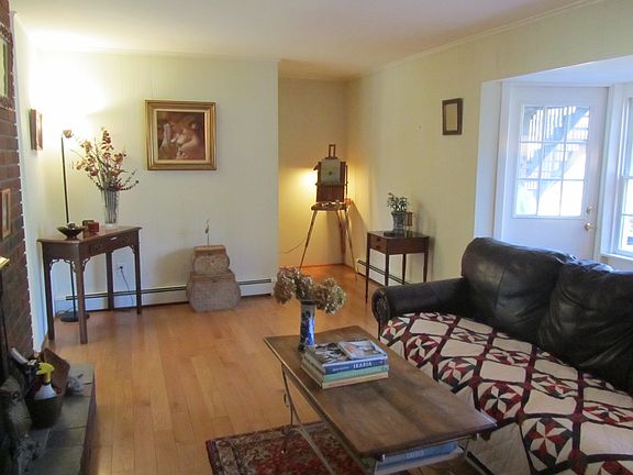 3rd image of 1 Delra Ln