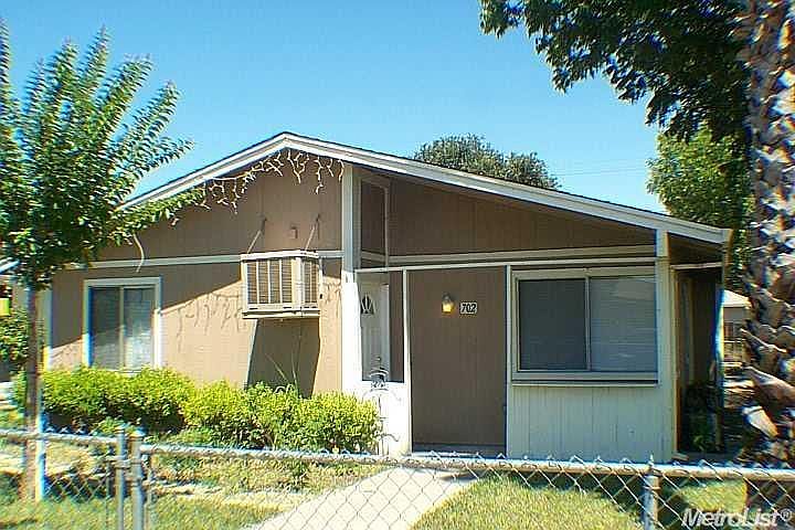 2nd image of 702 Grattan Ave