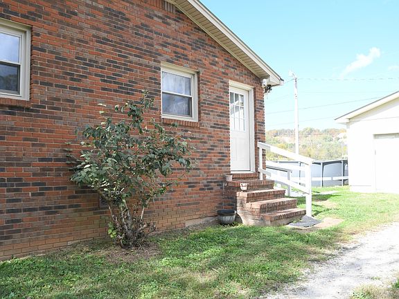 5th image of 3352 Stafford Dr