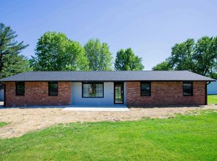 1214 N Raven Ave, Petersburg, IN