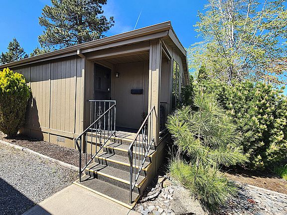 4th image of 1001 SE 15th St Unit 34